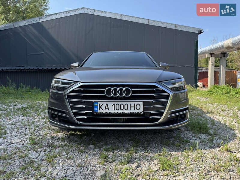 Седан Audi A8 2017 в Киеве