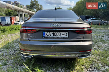 Седан Audi A8 2017 в 