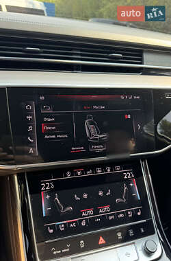 Седан Audi A8 2017 в 
