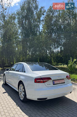 Седан Audi A8 2016 в 
