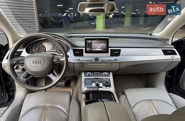 Седан Audi A8 2013 в 