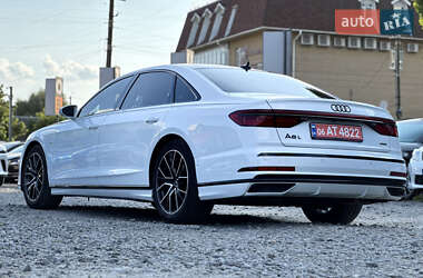 Седан Audi A8 2021 в 