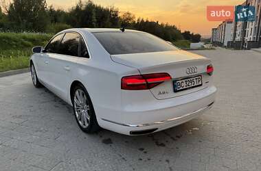 Седан Audi A8 2015 в 