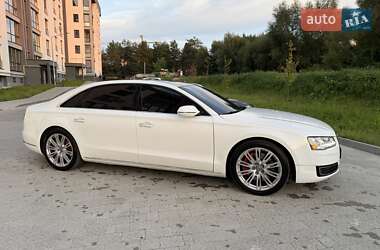 Седан Audi A8 2015 в 