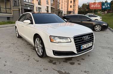 Седан Audi A8 2015 в 