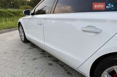 Седан Audi A8 2015 в 