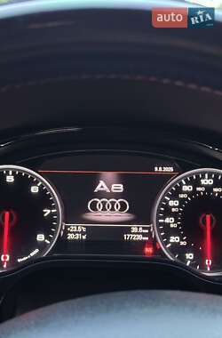 Седан Audi A8 2014 в 