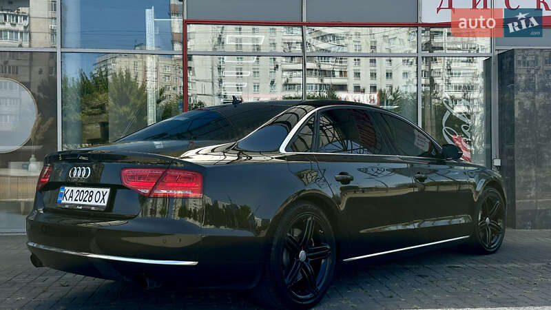 Седан Audi A8 2013 в Запорожье