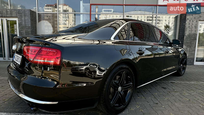 Седан Audi A8 2013 в Запорожье
