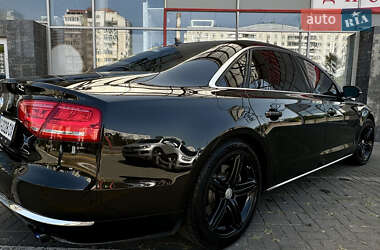 Седан Audi A8 2013 в 