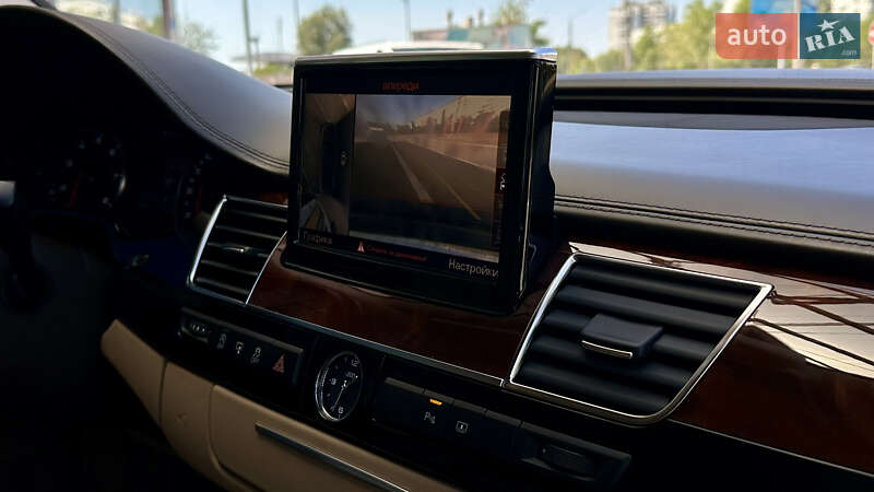 Седан Audi A8 2013 в Запорожье