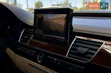 Седан Audi A8 2013 в 