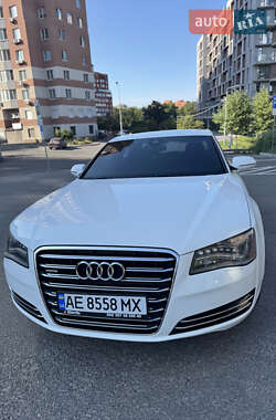 Седан Audi A8 2012 в 