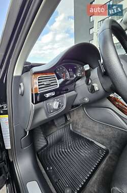 Седан Audi A8 2013 в 