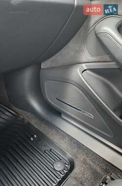 Седан Audi A8 2013 в Харкові