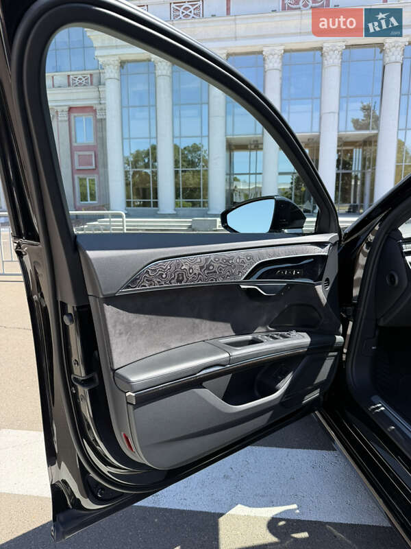 Седан Audi A8 2019 в Одессе