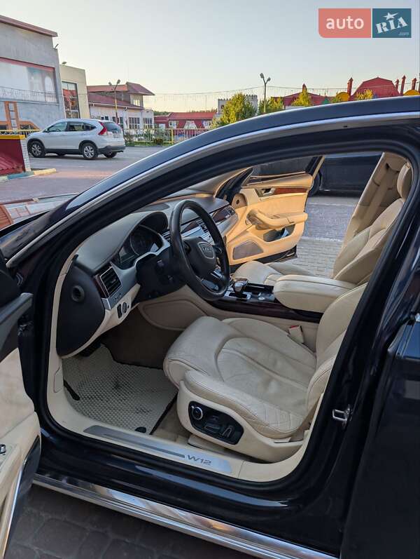 Седан Audi A8 2011 в Львове