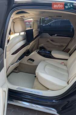 Седан Audi A8 2011 в 