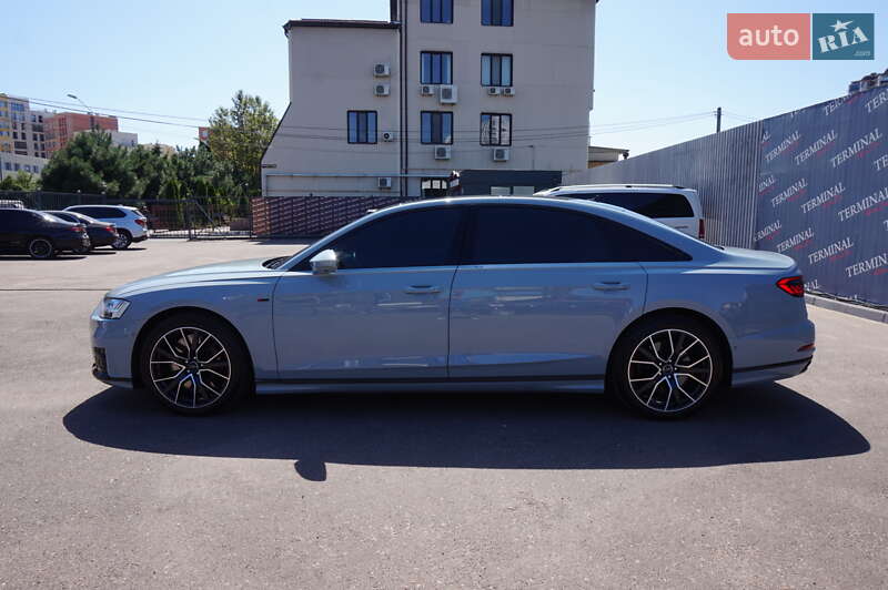 Седан Audi A8 2021 в Одессе