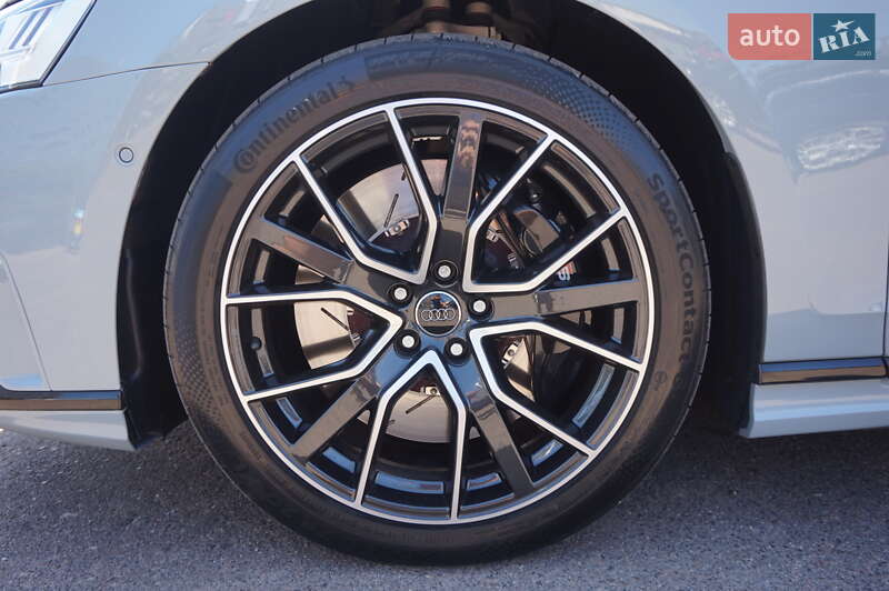 Седан Audi A8 2021 в Одессе