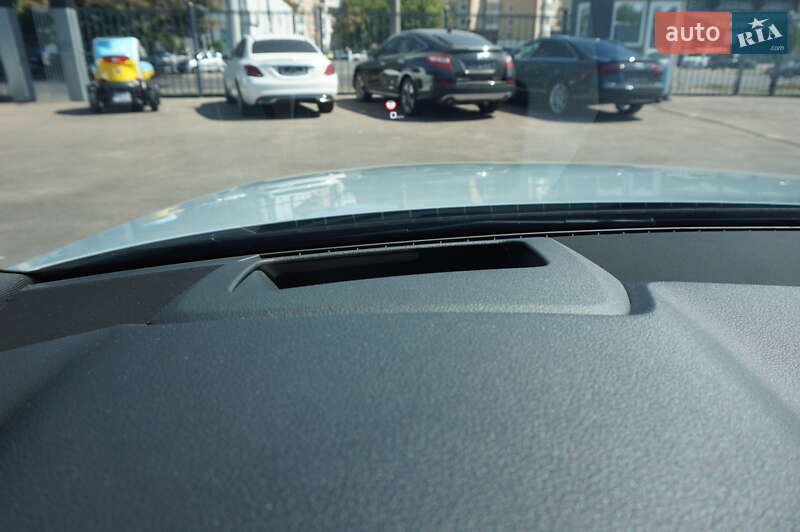 Седан Audi A8 2021 в Одессе