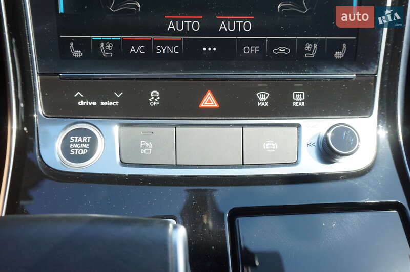 Седан Audi A8 2021 в Одессе