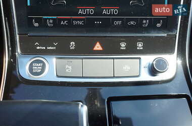 Седан Audi A8 2021 в 