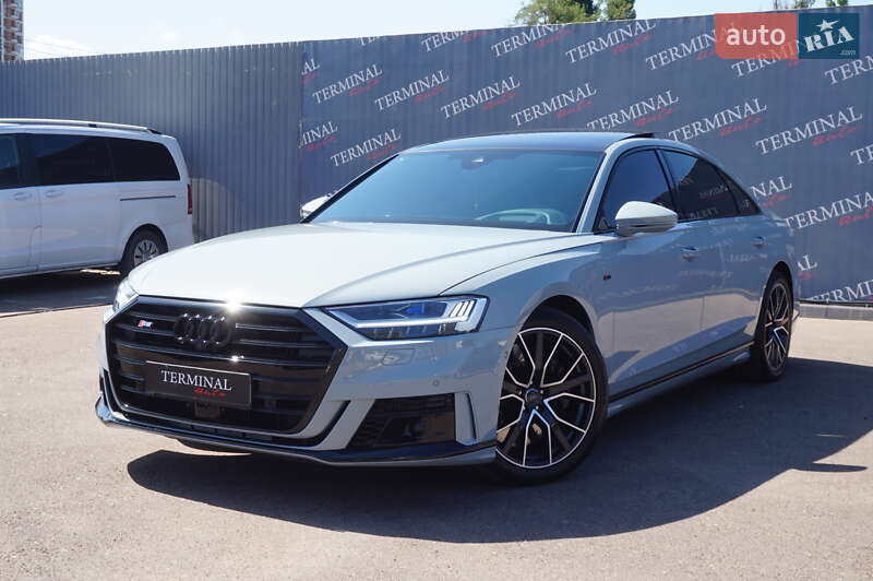 Седан Audi A8 2021 в Одессе