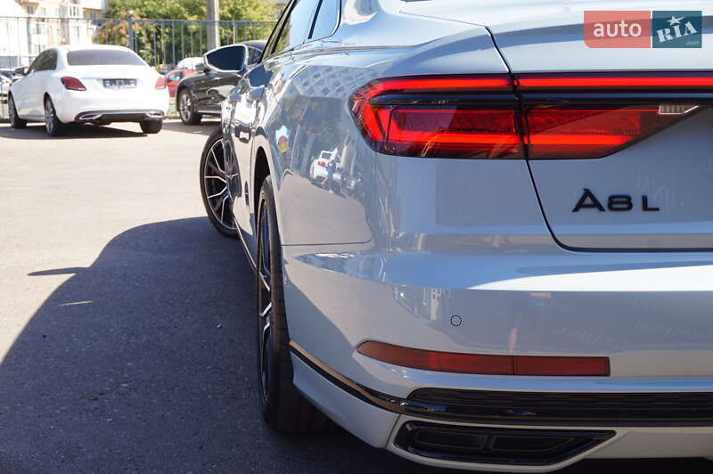 Седан Audi A8 2021 в Одессе