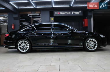 Седан Audi A8 2021 в 