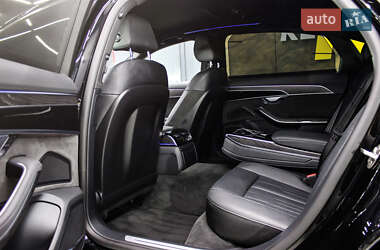 Седан Audi A8 2021 в 
