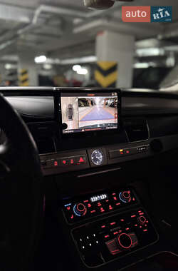 Седан Audi A8 2013 в 