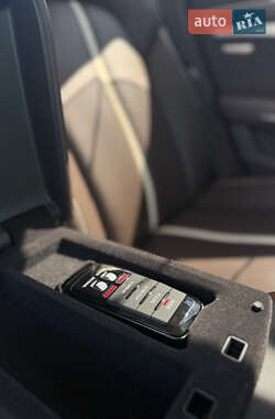 Седан Audi A8 2013 в 