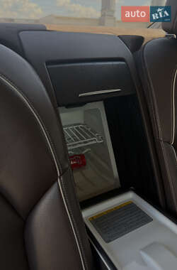 Седан Audi A8 2013 в 