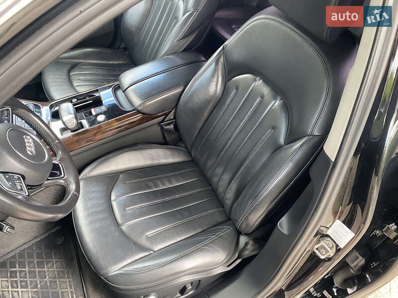 Седан Audi A8 2015 в Краматорске