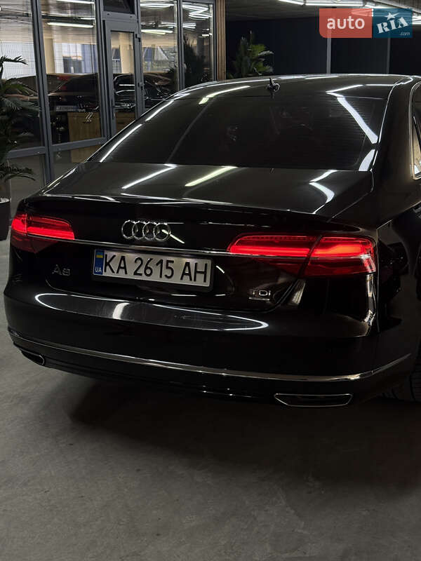 Седан Audi A8 2015 в Краматорске