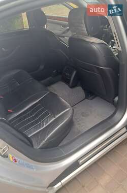 Седан Audi A8 2004 в 