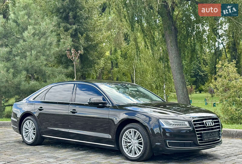 Седан Audi A8 2017 в Киеве