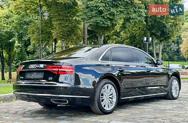 Седан Audi A8 2017 в 