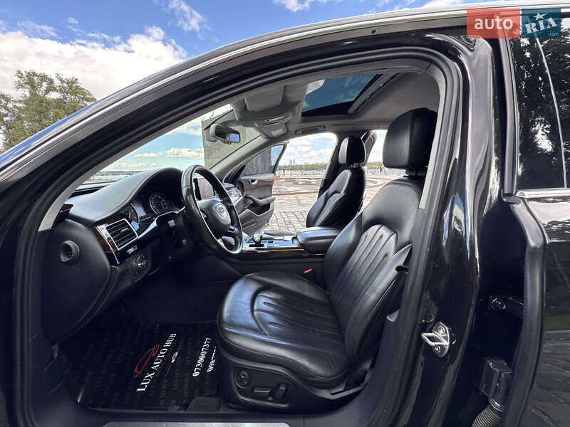 Седан Audi A8 2017 в Киеве