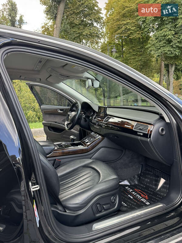 Седан Audi A8 2017 в Киеве