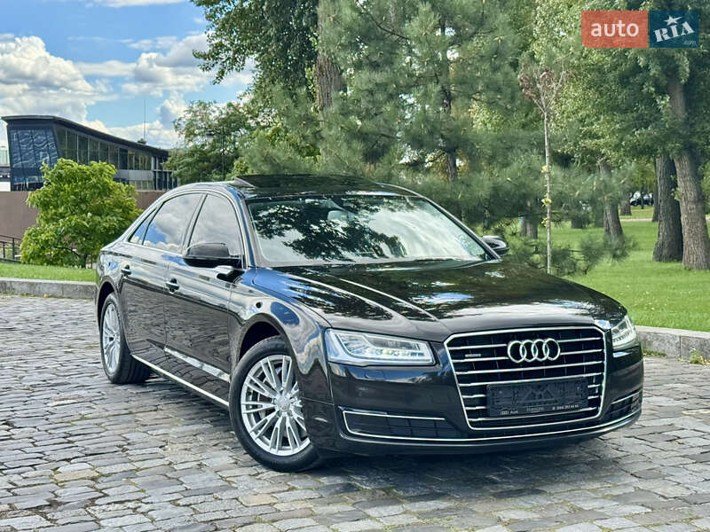 Седан Audi A8 2017 в Киеве