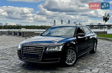 Седан Audi A8 2017 в 
