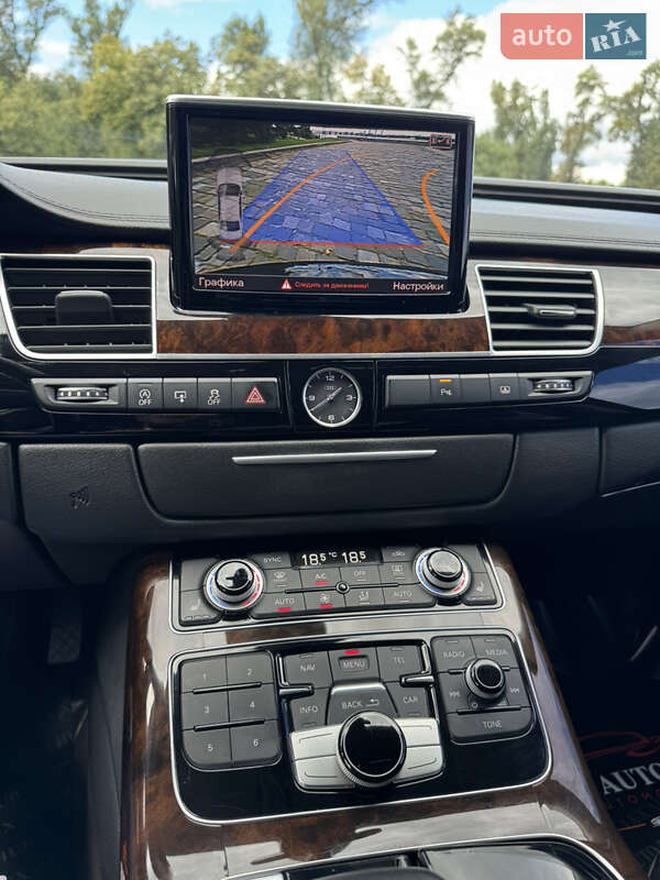 Седан Audi A8 2017 в Киеве