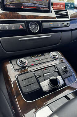 Седан Audi A8 2017 в 
