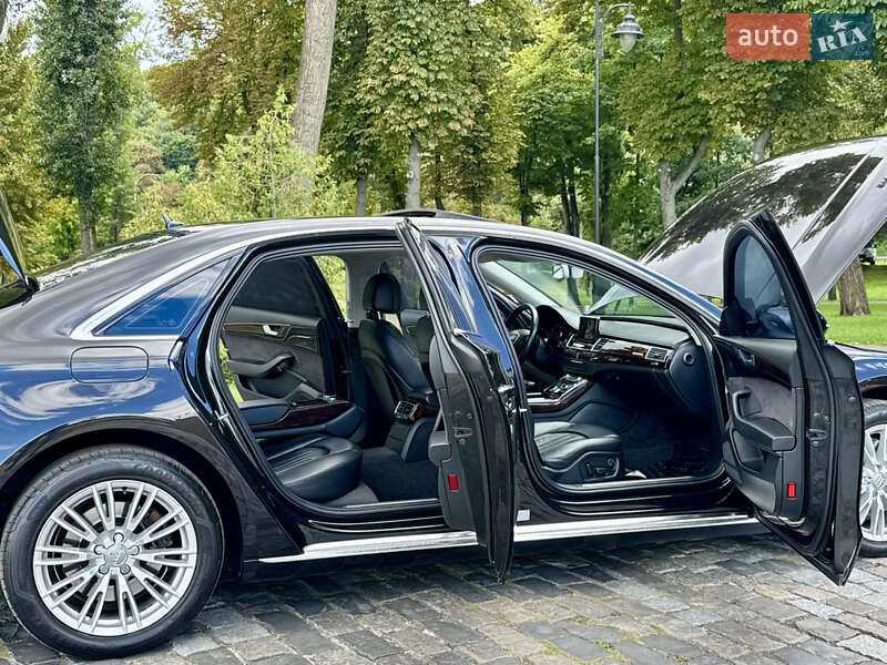 Седан Audi A8 2017 в Киеве