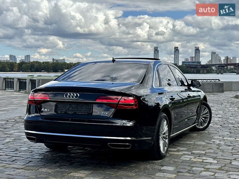Седан Audi A8 2017 в Киеве