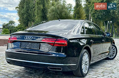 Седан Audi A8 2017 в 