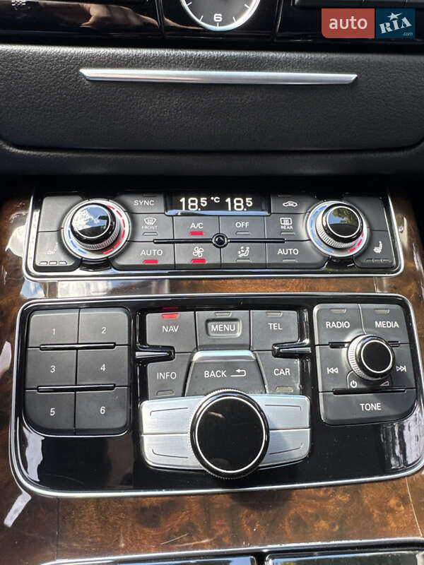 Седан Audi A8 2017 в Киеве