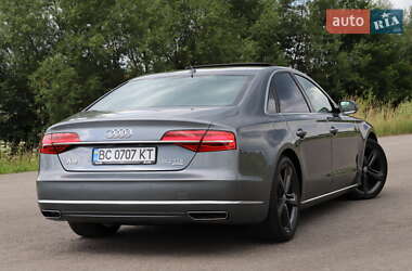 Седан Audi A8 2015 в 